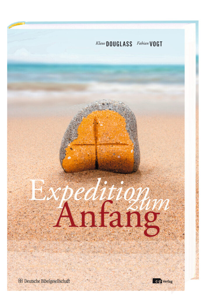 Das Buchcover zeigt einen Stein in Form eines halben Brotlaibs an einem Sandstrand, mit dem Titel Expedition zum Anfang und den Autoren Klaus Douglass und Fabian Vogt.